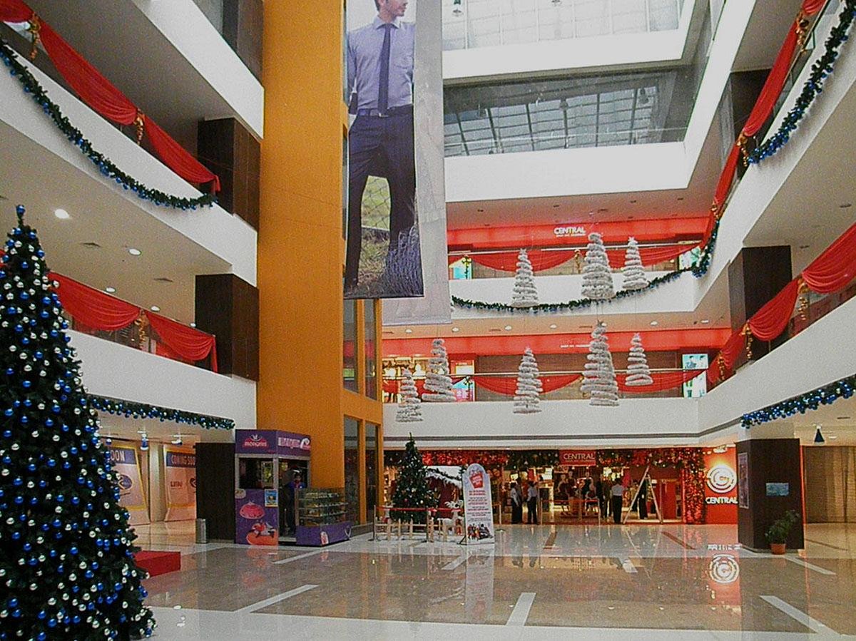 R Mall